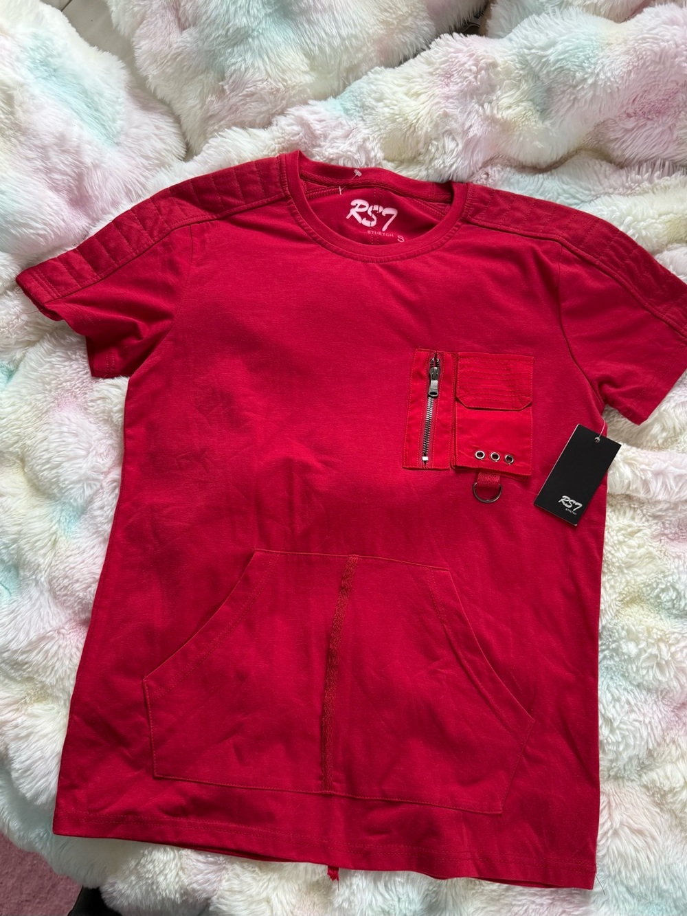 RS7 Stretch NWT Red Utility Tee Zip Pocket Grommet Hardware S